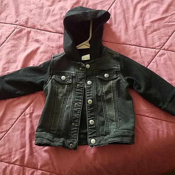 Other - Adorable jean jacket